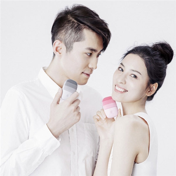 Ultrasonic Silicone Face Cleansing Brush – 3 Speed Modes