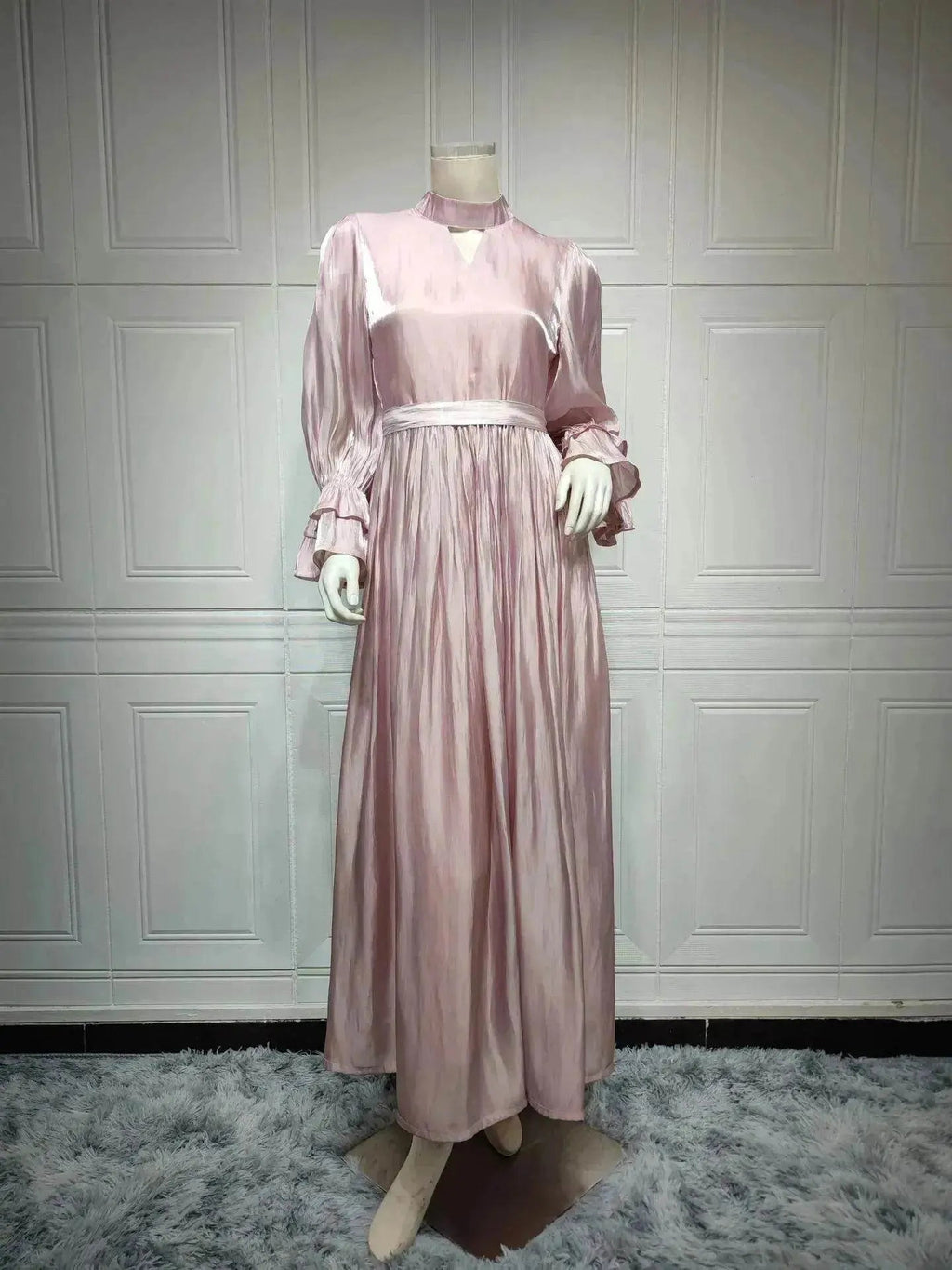 Fashionable Arab  Women's Bright Silk Satin Dress