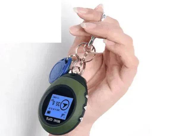 Mini GPS locator for outdoor adventures: find your way!