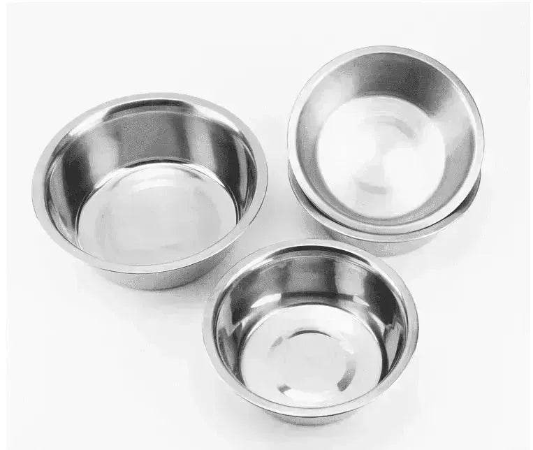 Pet pots, stainless tanks, dog bowls, feeding supplies.