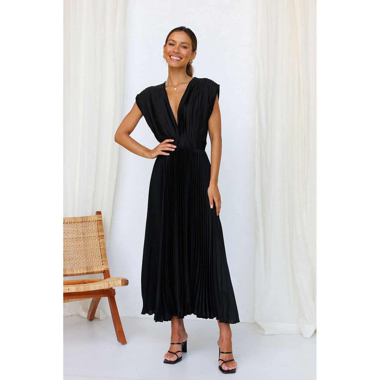 Women's V-Neck Pleated Midi Dress – Sleeveless Zip Casual Summer Dress